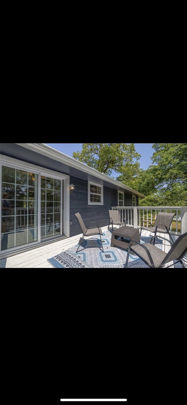 Photo - 156 Island View Ln