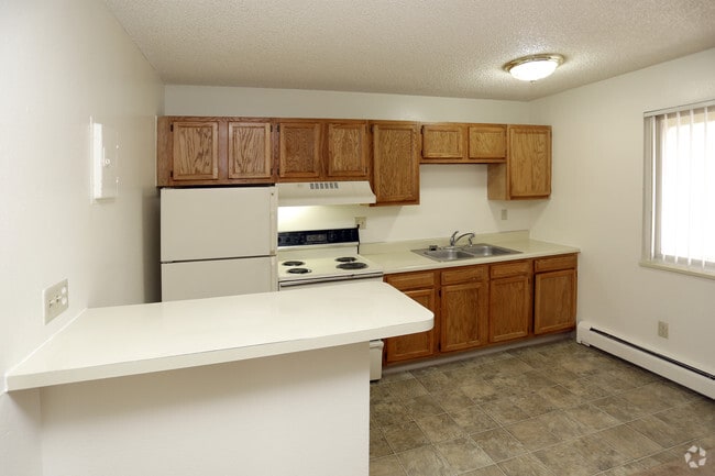 1BR, 1BA - 528 SF