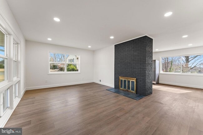 Photo - 7407 Kelvin Pl