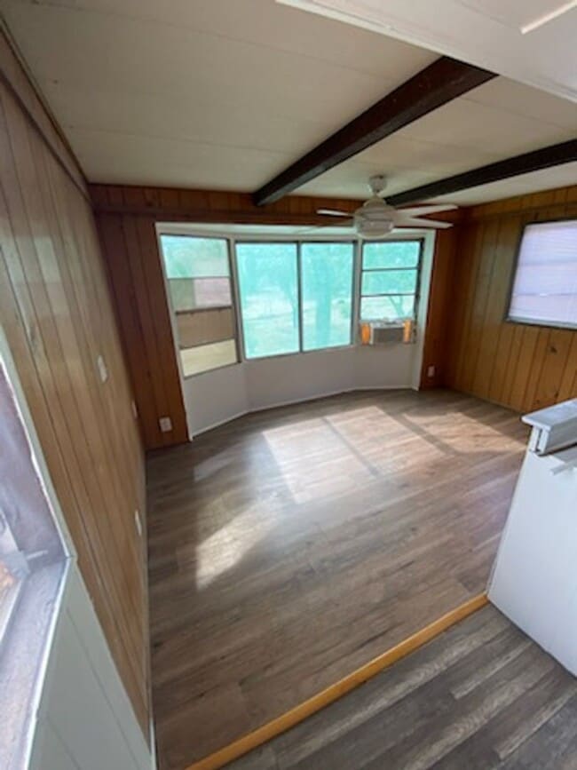 Photo - 2 Bed 1 Bath Mobile Home