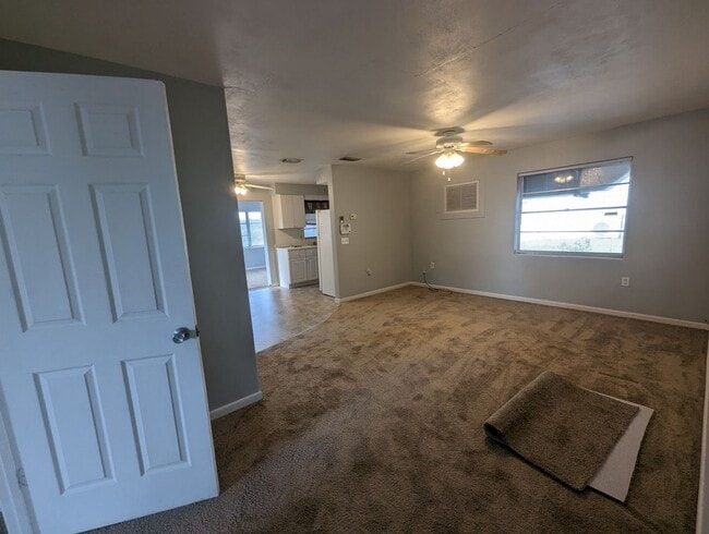 Photo - Nicely sized 2 Bedroom in Beverly Hills