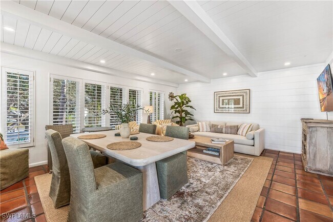 Photo - 282 4th St S Unidad 204