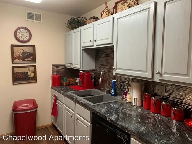 Photo - 1005 Valley View Ln