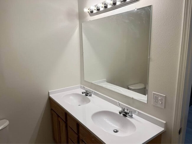 Photo - Nice 3 bedroom 1 bathroom