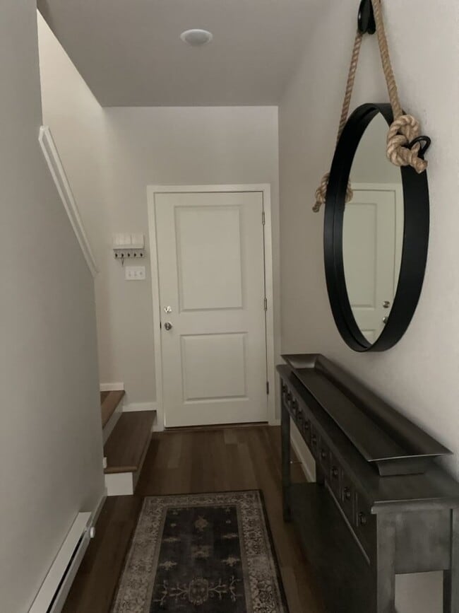 Photo - Newer 2 Bed / 2 Bath 2nd Floor Condo w/ 2 Car Garage Unit F