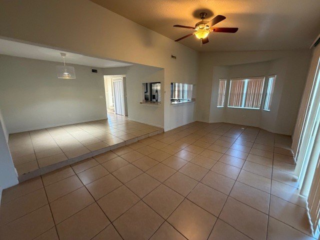 Photo - 332 Caribbean Dr