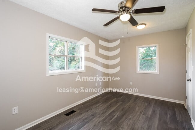 Photo - 2805 Royal St