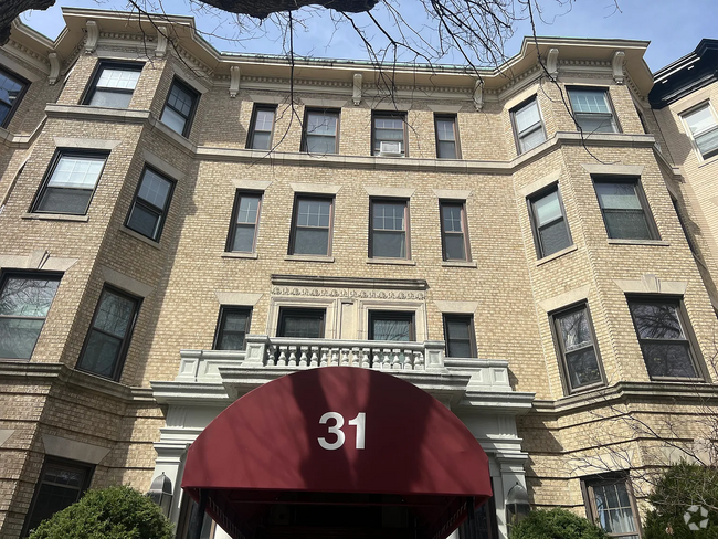 Building Photo - 31 Queensberry St Unit 12A Rental