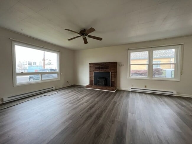 Photo - Charming three bedroom/one bath Medford Home | Available Now!