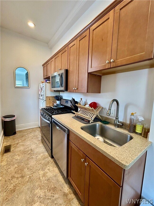 Photo - 307 Summer St