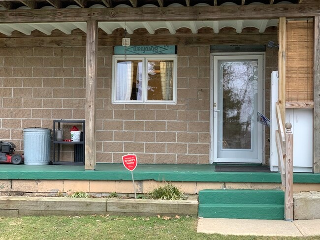 Photo - 2630 Stockholm St Unidad #1