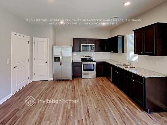 Photo - 115 Siena Dr