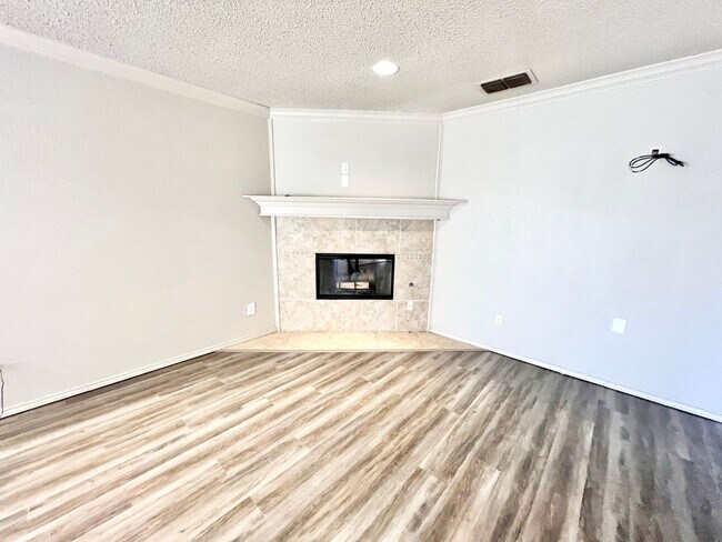 Photo - Beautiful spacious brick home! Must see!