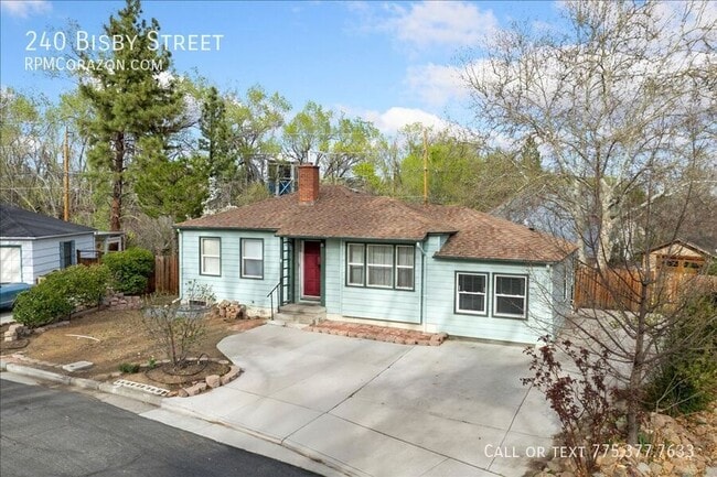 Photo - 240 Bisby St