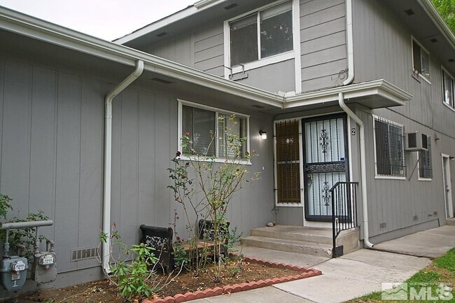 Building Photo - 693 Pine Meadows Dr Rental