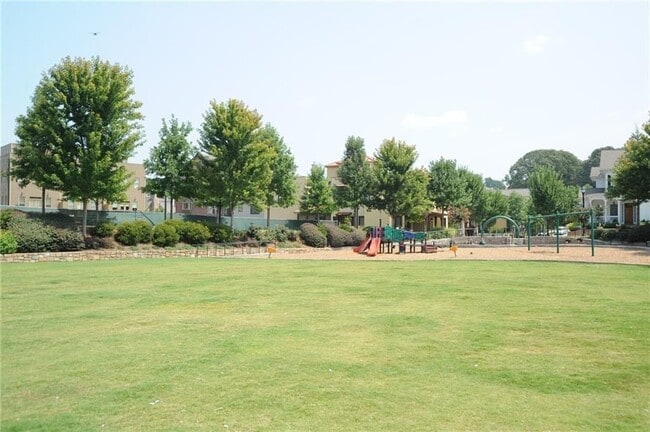 Photo - 428 Bill Kennedy Wy SE