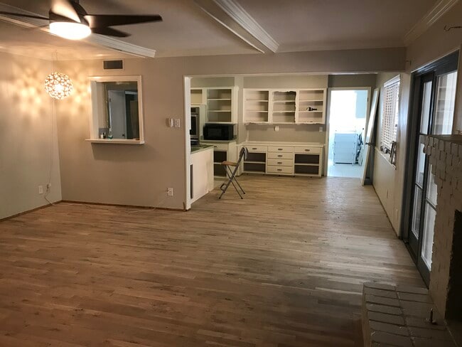 Photo - 3163 Whirlaway Rd