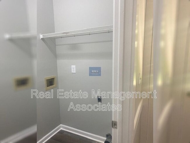 Photo - 155 Harriette Dr
