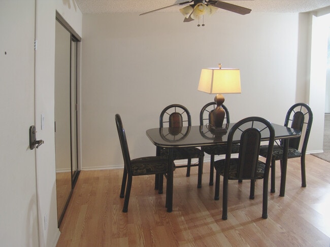 Photo - 21500 Califa St Unit 96