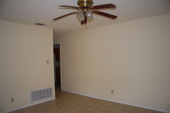 109 Ralph Dr