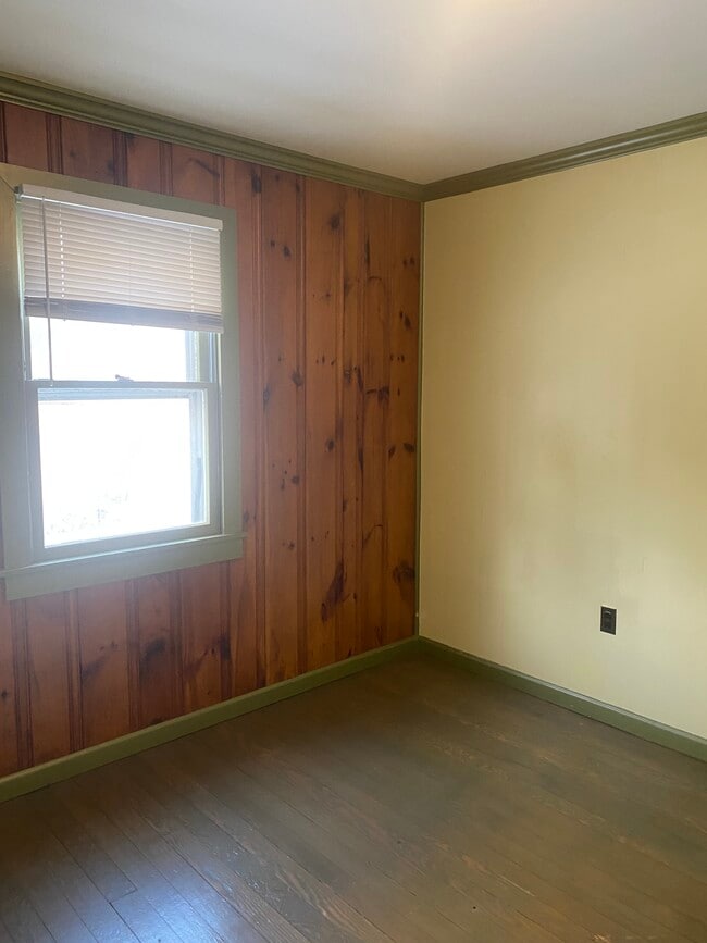 Photo - 576 Otterhole Rd