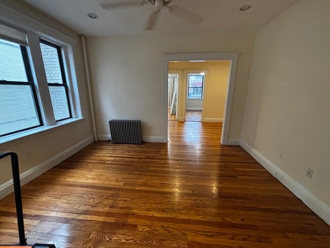 Photo - 213 Kelton St