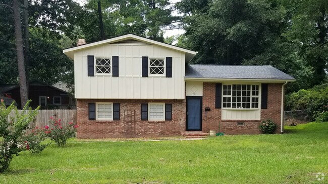 Building Photo - 901 Brookhaven Dr Rental