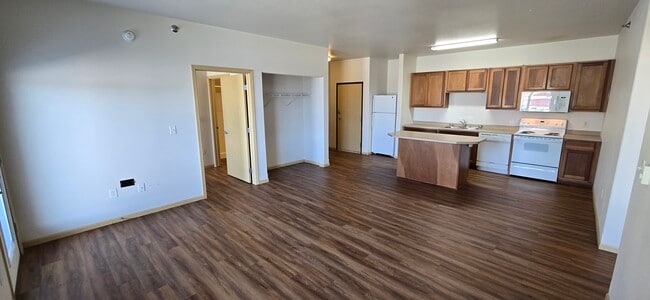 Photo - Dakota Crossing Apartments