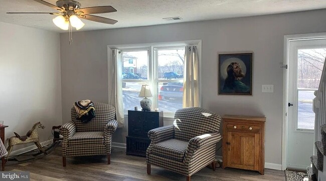 Photo - 1126 Wadewood Ct