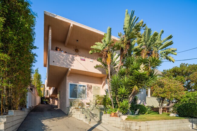 Apartamentos - 2603 3rd street