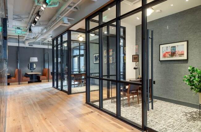 Espacio de trabajo conjunto Mercado de la Unión de Tejas - Gables Union Market