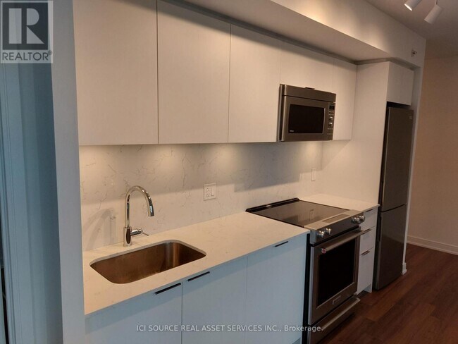 Photo - 30 Samuel Wood Wy Unité 1304