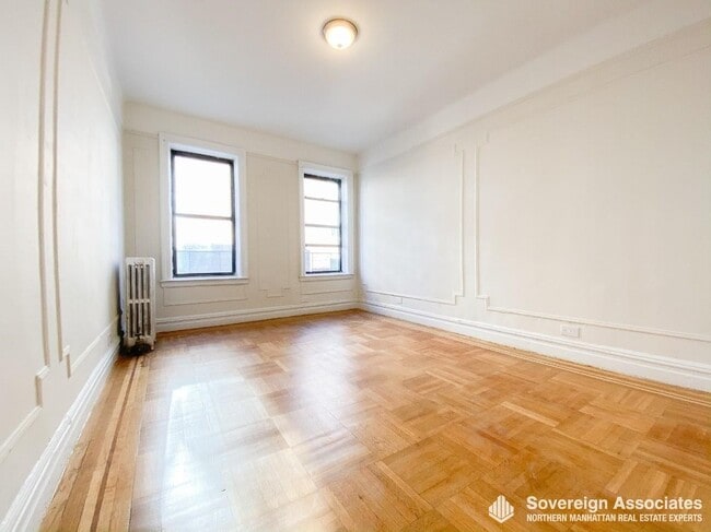 Building Photo - 15 Magaw Pl Unit 2D