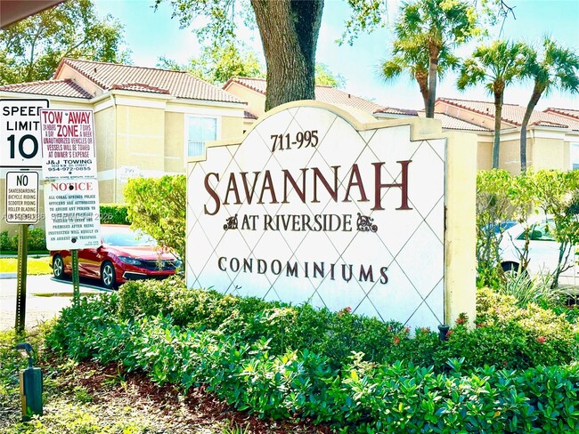 Building Photo - 977 Riverside Dr Unit 237