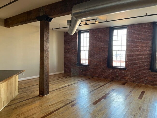Photo - 265 N Queen St Unit Apt. 204