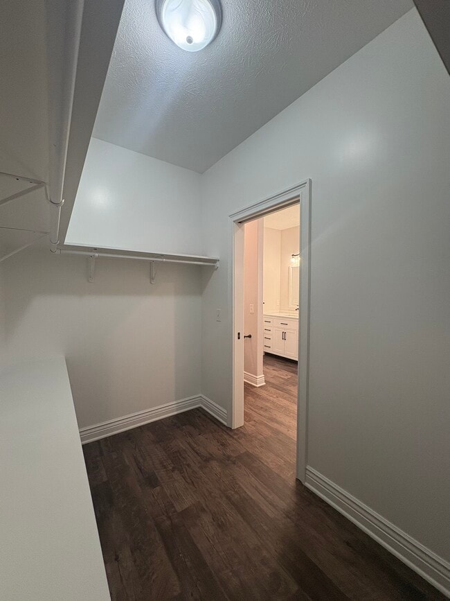 Photo - 205 Ridgeview Dr