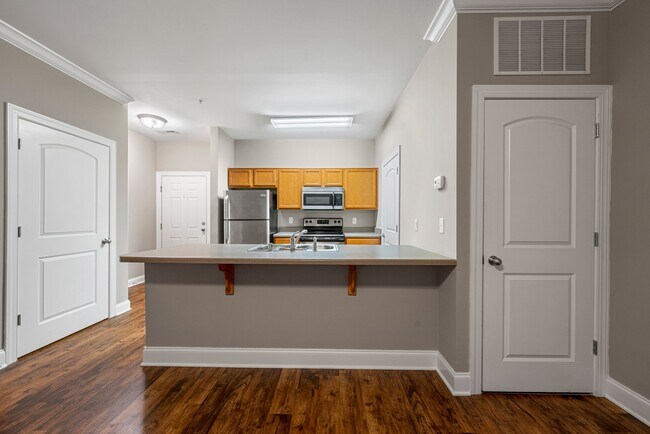 Mount Victor Olde Towne Luxury Apartments