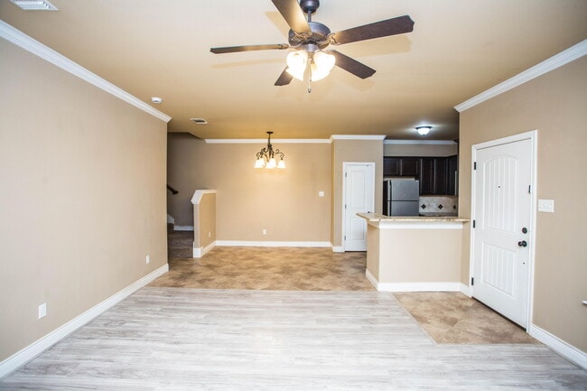 Photo - 4423 106th St