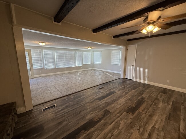 210 Worthey Trail