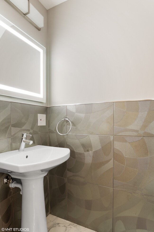 Photo - 608 W Arlington Pl