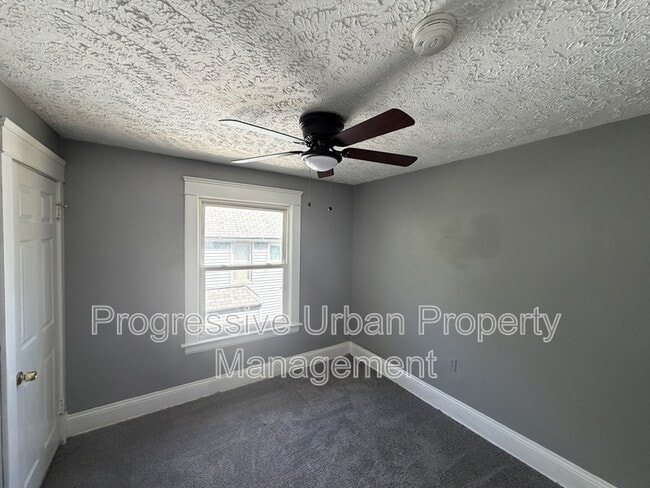 Photo - 856 E 155th St