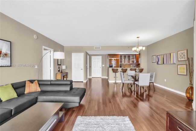 Photo - 1819 SE 17th St Unit 902