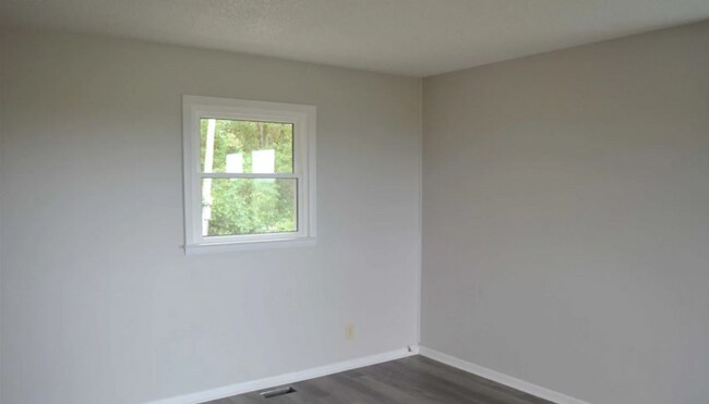 Photo - Don't miss out on this beautiful home!