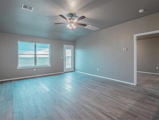 Photo - 1529 Highland Loop