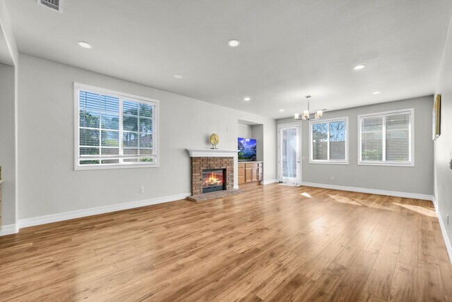 Photo - 14297 Goose St