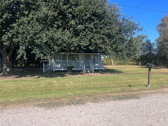 Photo - 515 Harrison Ln