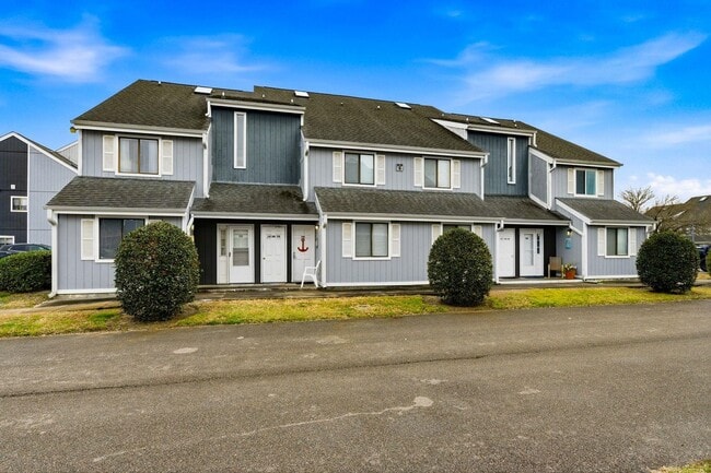 Building Photo - 3700 Golf Colony Ln