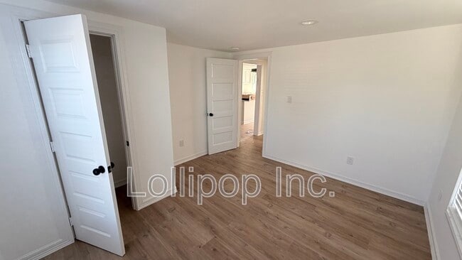 Photo - 2617 Sam Wilson St