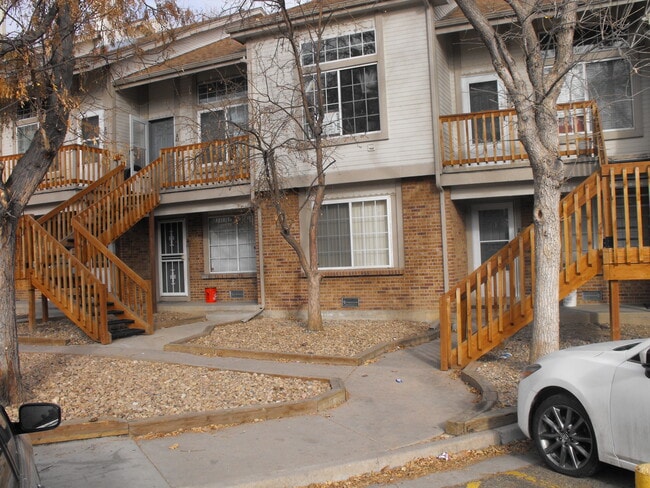 Photo - 165 S Sable Blvd Unit R18