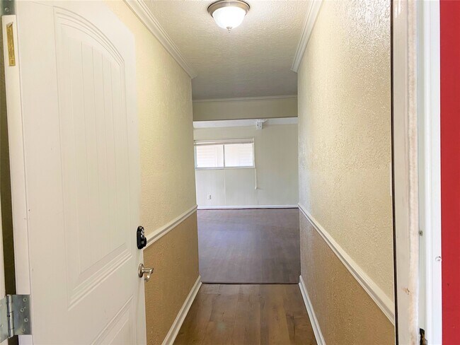 Photo - 803 Dogwood Ln